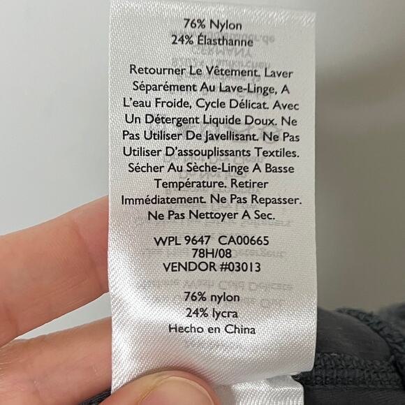 Eddie Bauer Women's Athletic Leggings S Gray & Black Ikat Print Cropped Mid Rise - Picture 9 of 11